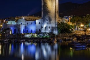 18 Torre di Mola e la luna