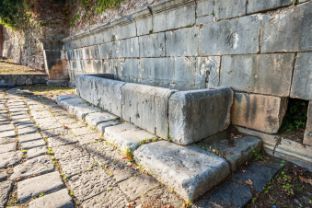 54 Fontana romana di San Remigio