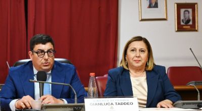 Il Sindaco Gianluca Taddeo e l'Assessore alla Cultura Luigia Bonelli