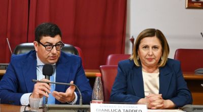 Il Sindaco Gianluca Taddeo e l'Assessore alla Cultura e alla Pubblica Istruzione Luigia Bonelli