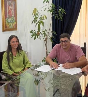 Il Sindaco Gianluca Taddeo e l'Assessore  Alessia Buco