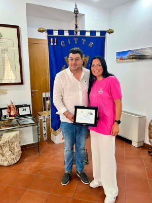 Il Sindaco Gianluca Taddeo e Annamaria Scafetta